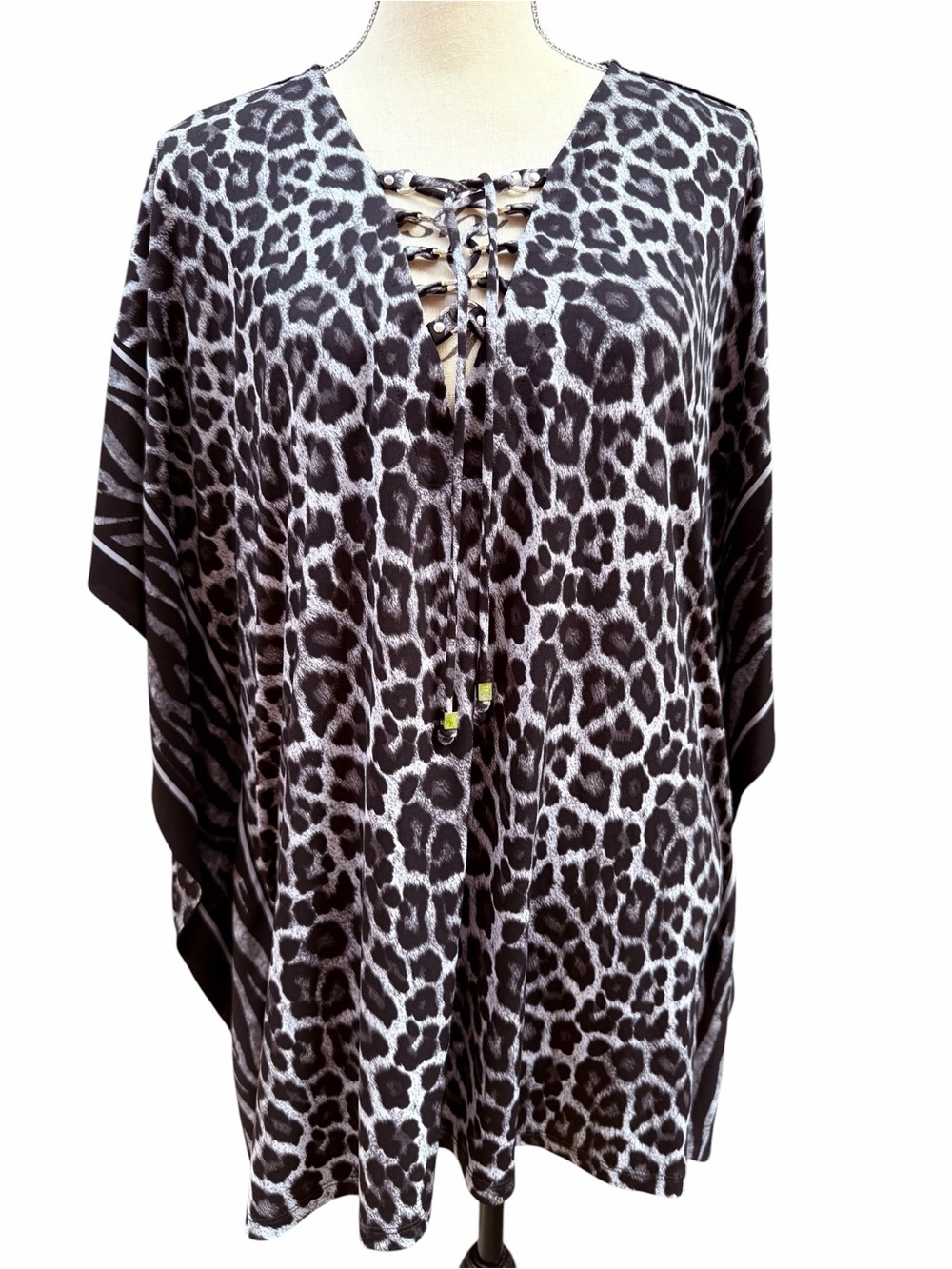 Michael Kors Women’s Lace-Up Snow Leopard Kaftan Top Size- XL Resort Vacation - Picture 2 of 8